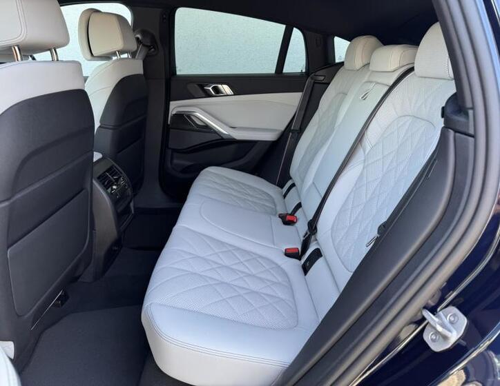 BMW X6 7