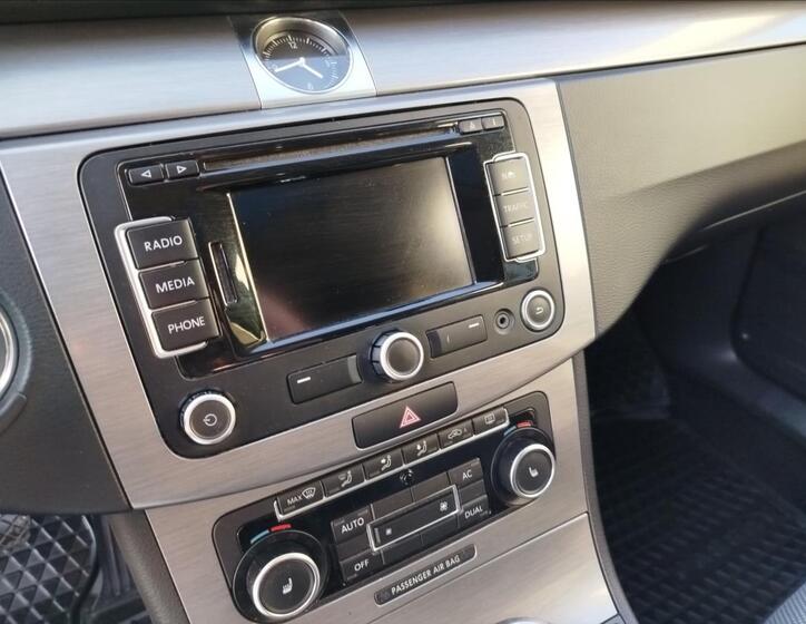 Volkswagen Passat 16