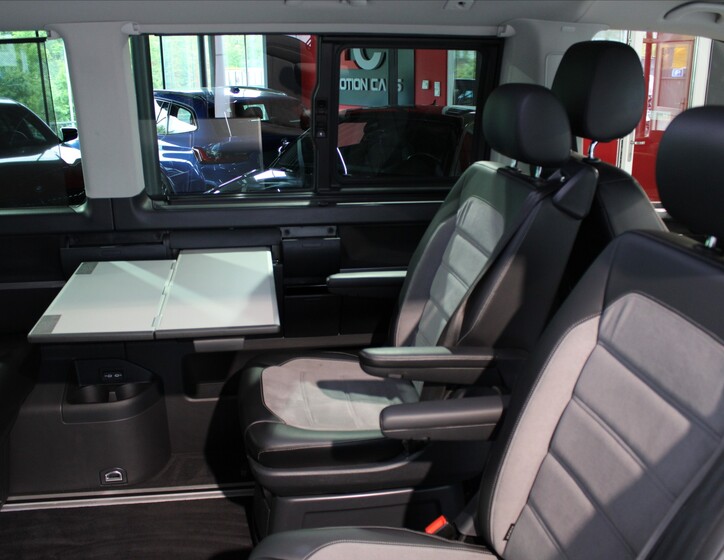 Volkswagen Multivan 18