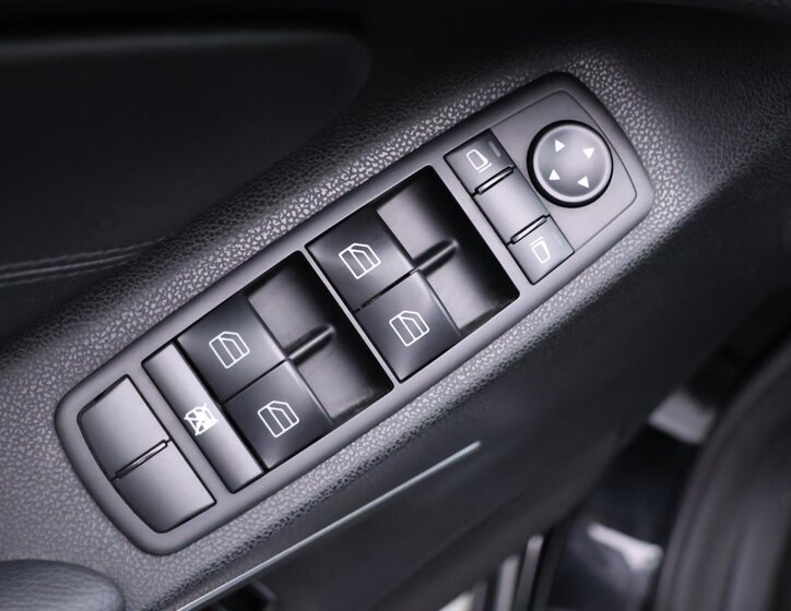 Mercedes-Benz Třídy M 18