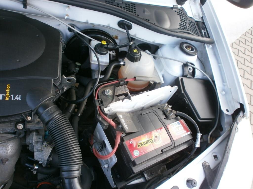 Dacia Sandero Hatchback 1,4 l 55 kw