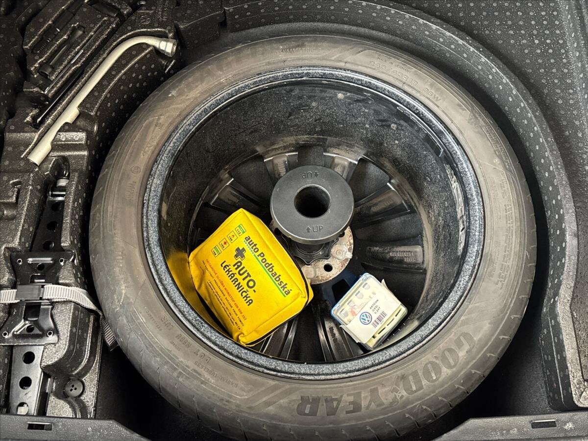 Volkswagen Arteon Liftback 2,0 l 110 kw