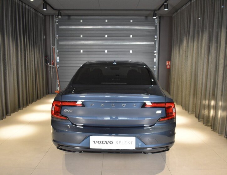 Volvo S90 Sedan 2,0 l 335 kw