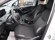 Peugeot 208 12
