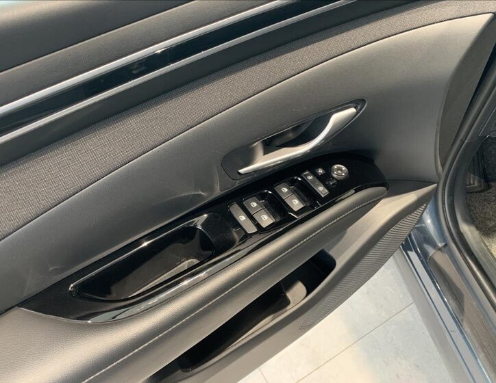 Hyundai Tucson SUV 1,6 l 110 kw