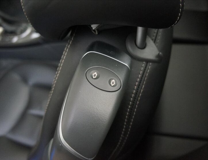 Mercedes-Benz SL Kabriolet 5,5 l 471 kw