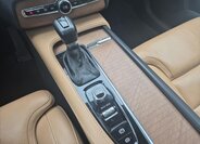 Volvo XC90 SUV / Terénní 2,0 l 165 kw