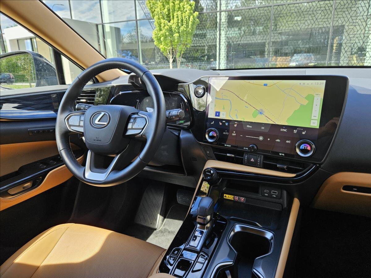 Lexus NX 450h plus SUV / Terénní 2,5 l 227 kw