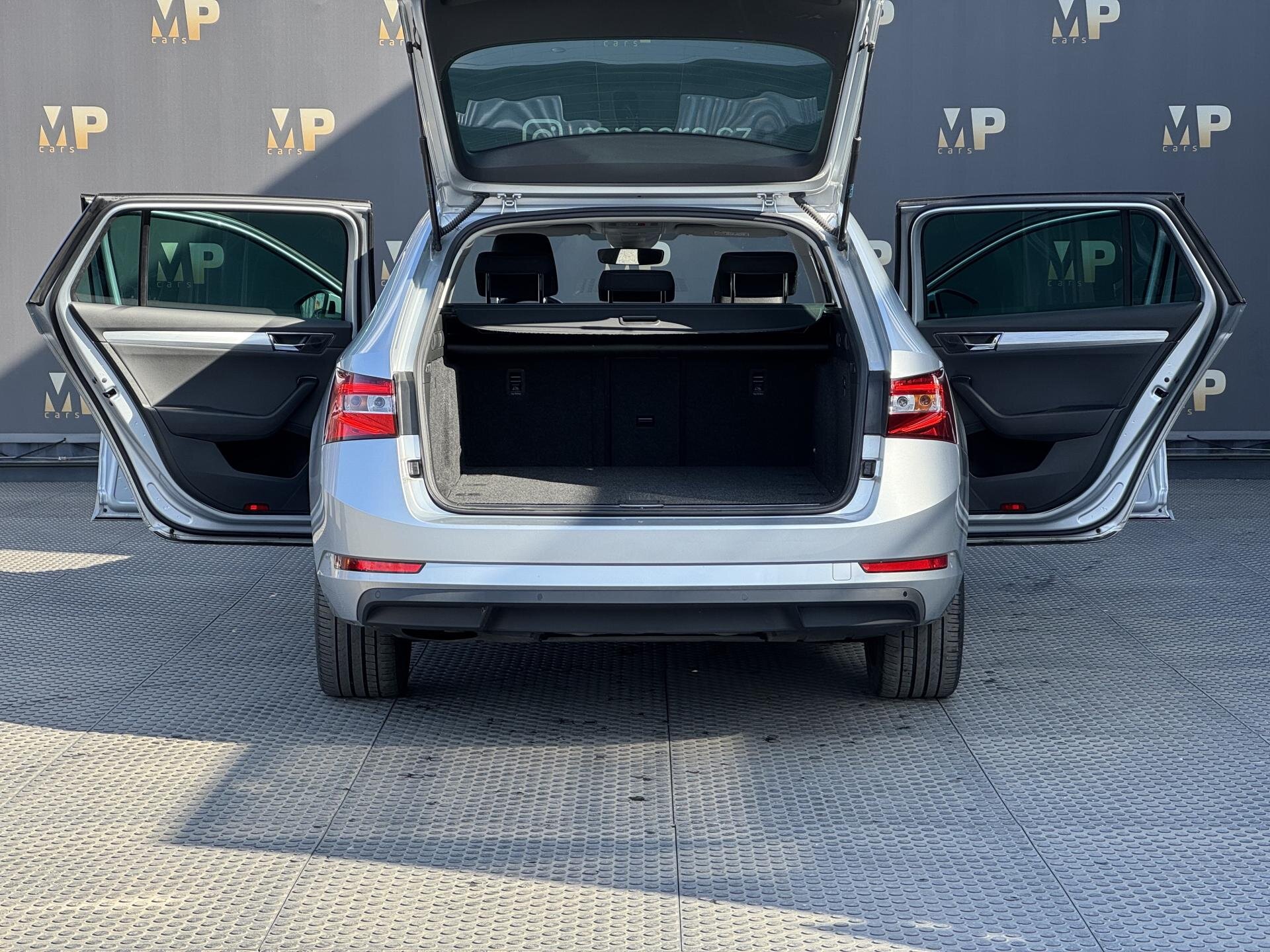 Škoda Superb Kombi 2,0 l 110 kw