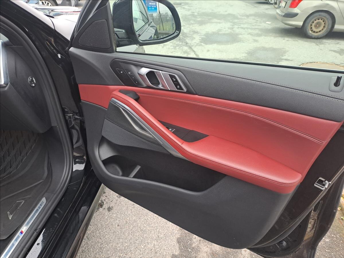 BMW X6 SUV 3,0 l 210 kw