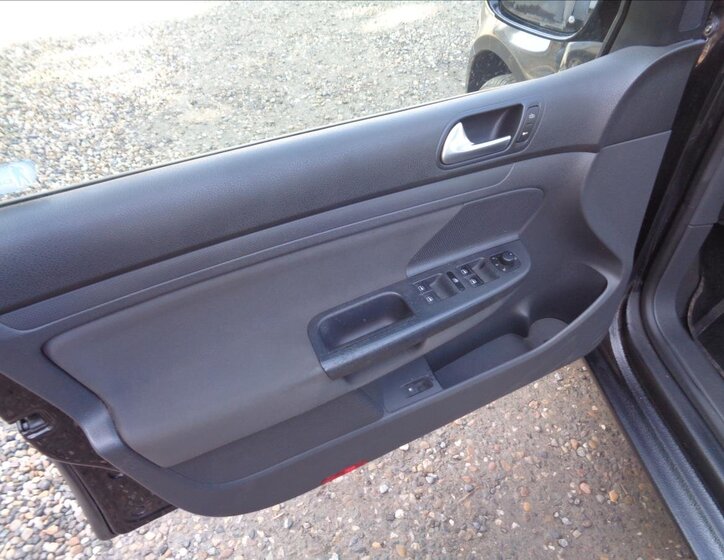 Volkswagen Golf Hatchback 1,6 l 75 kw