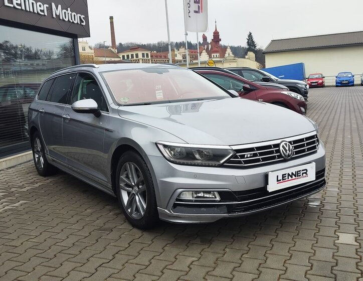 Volkswagen Passat Sedan 2,0 l 140 kw