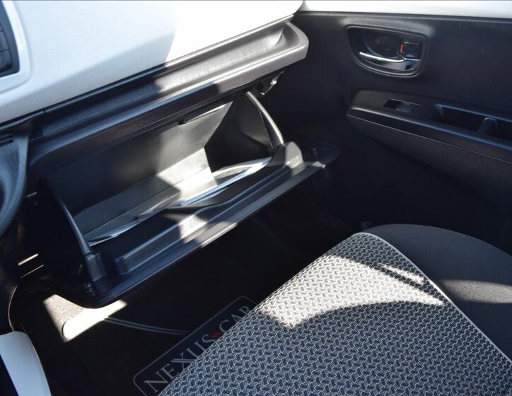 Toyota Yaris Hatchback 998,0 51 kw