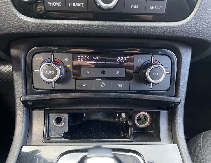 Volkswagen Touareg SUV / Terénní 3,0 l 176 kw