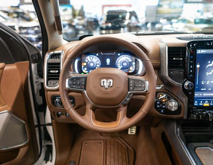 Dodge RAM Pick-up 5,7 l 291 kw