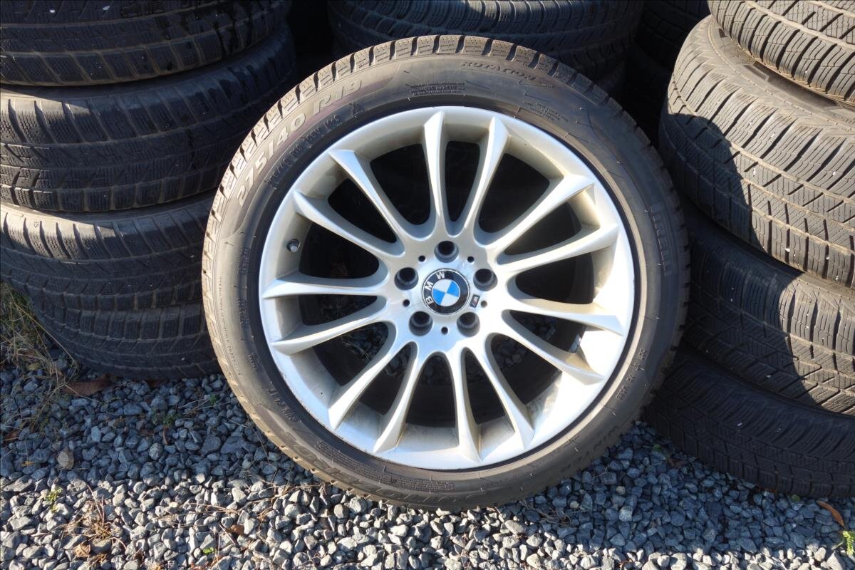 BMW Řada 7 Sedan 4,4 l 330 kw