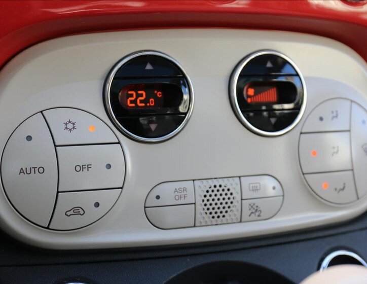 Fiat 500 Hatchback 1,2 l 51 kw