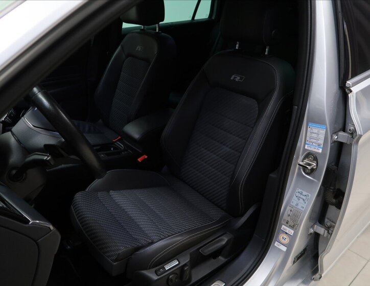 Volkswagen Passat Kombi 2,0 l 147 kw