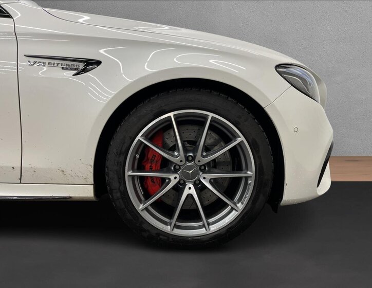 Mercedes-Benz Třídy E 25