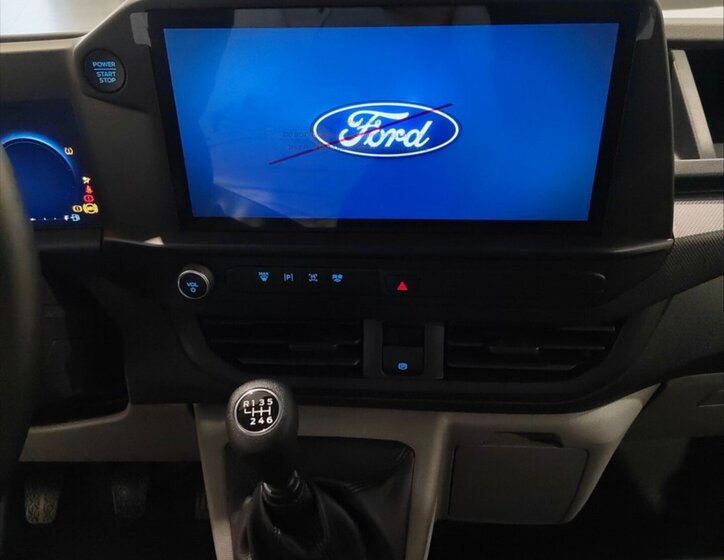 Ford Transit Custom Skříň 2,0 l 100 kw