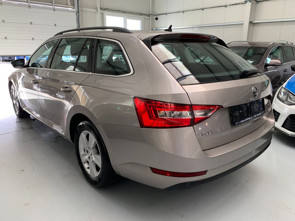 Škoda Superb