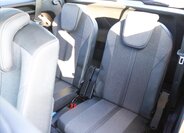 Peugeot 5008 SUV 1,6 l 133 kw