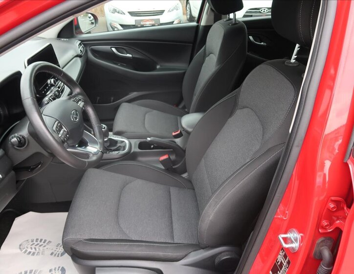 Hyundai i30 Hatchback 998,0 88 kw