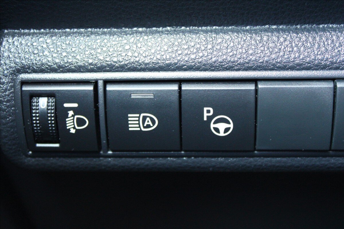 Toyota Corolla Kombi 2,0 l 112 kw