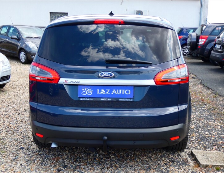 Ford S-MAX 5