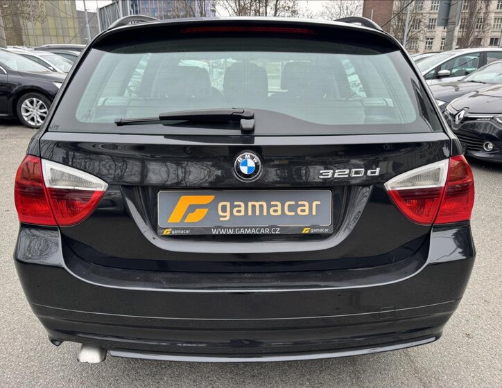 BMW Řada 3 Kombi 2,0 l 120 kw