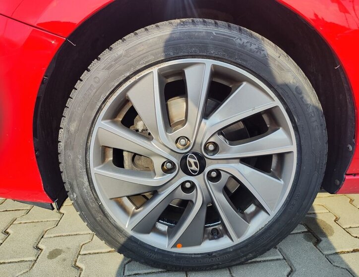 Hyundai i30 Kombi 1,4 l 103 kw