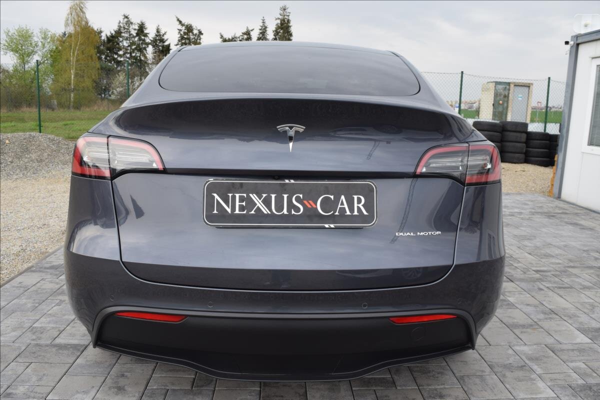 Tesla Model Y SUV / Terénní 0,0 378 kw