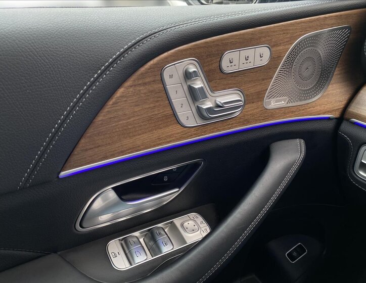 Mercedes-Benz GLS SUV / Terénní 4,0 l 380 kw