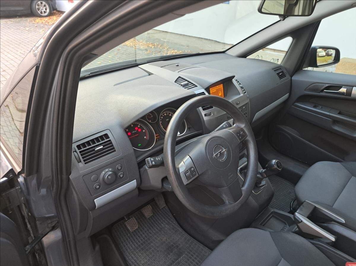 Opel Zafira MPV 1,9 l 88 kw