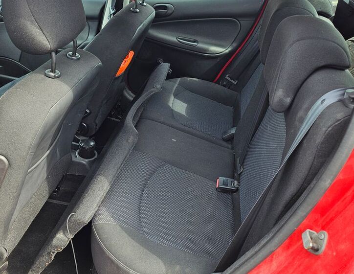 Peugeot 206 6