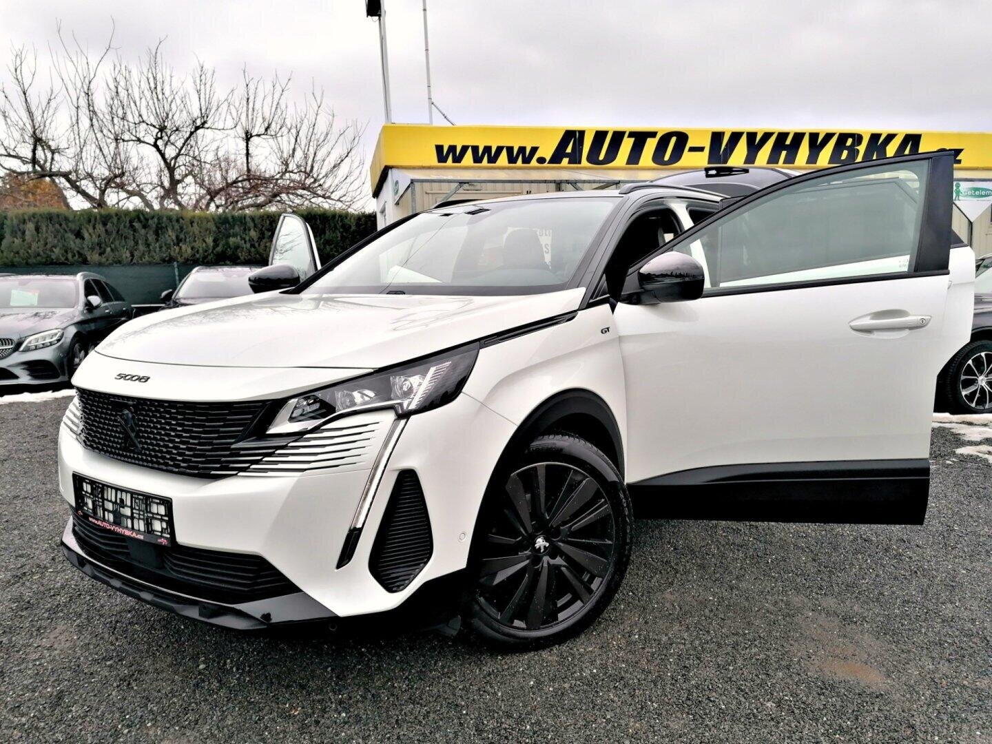 Peugeot 5008 SUV 1,5 l 96 kw