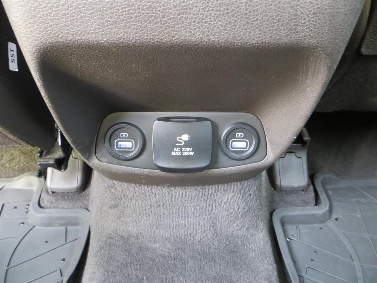 Hyundai Santa Fe SUV 2,2 l 142 kw