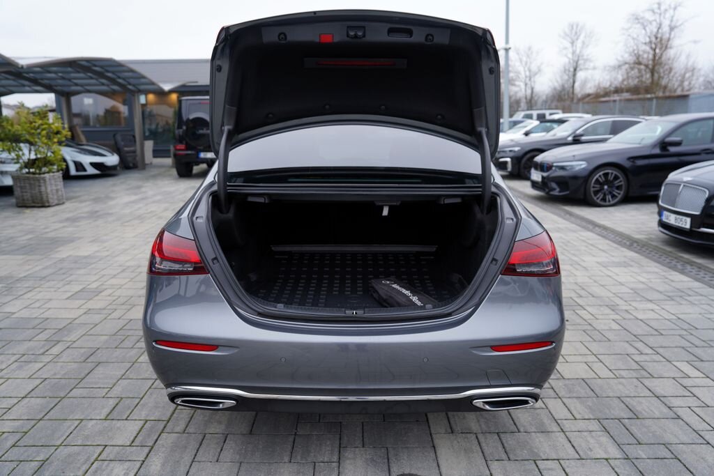 Mercedes-Benz Třídy E Sedan 2,0 l 143 kw