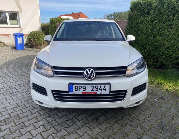 Volkswagen Touareg 8