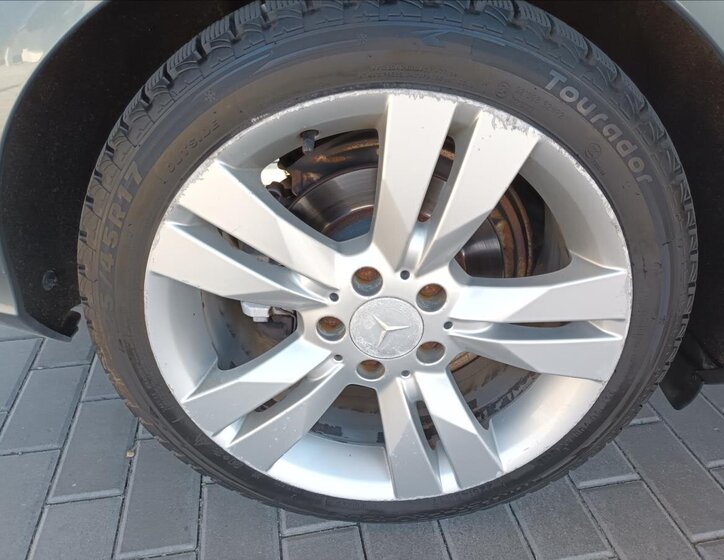 Mercedes-Benz Třídy C Kombi 2,1 l 100 kw