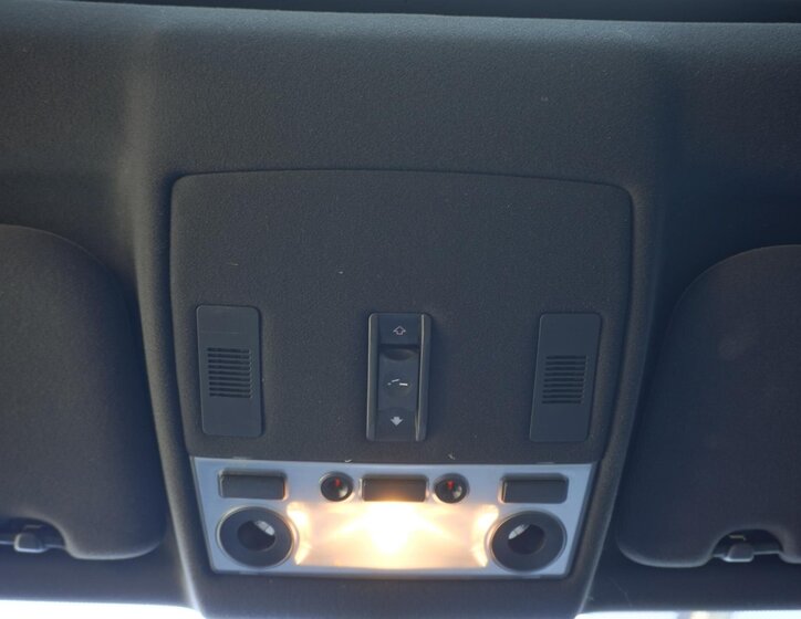 BMW M5 Sedan 5,0 l 373 kw