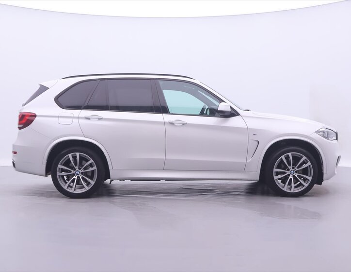 BMW X5 8