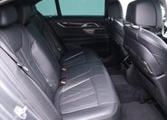 BMW Řada 7 Sedan / Limuzína 4,4 l 330 kw