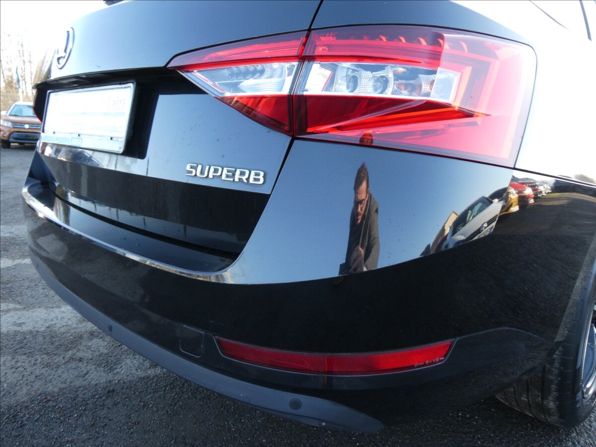Škoda Superb