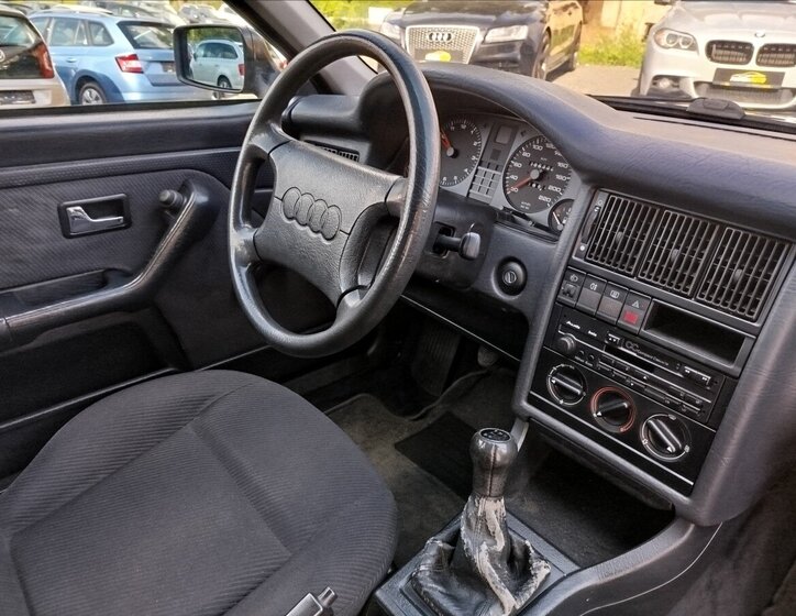 Audi 80 Sedan / Limuzína 2,0 l 66 kw