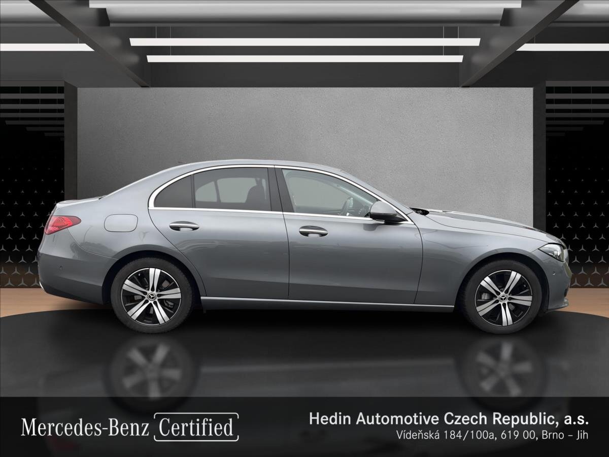 Mercedes-Benz Třídy C Sedan / Limuzína 2,0 l 145 kw