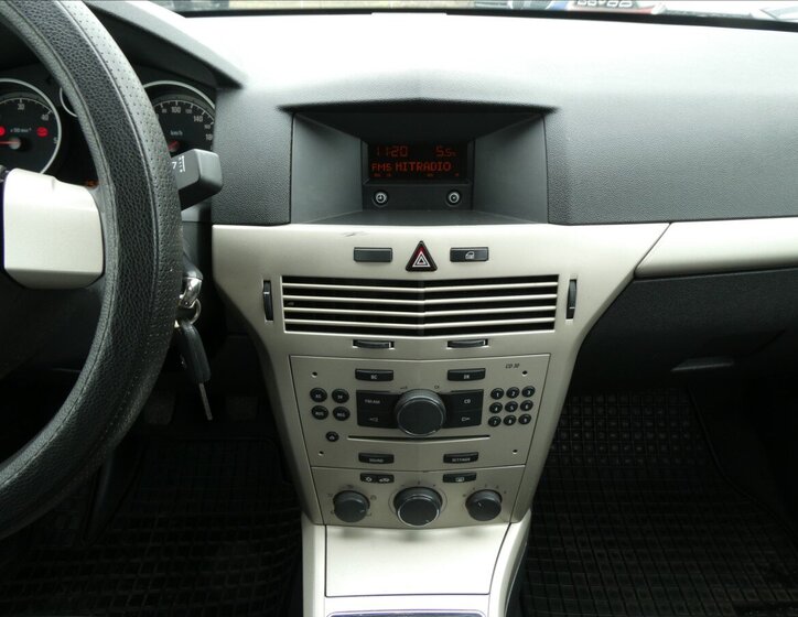 Opel Astra Kombi 1,7 l 74 kw