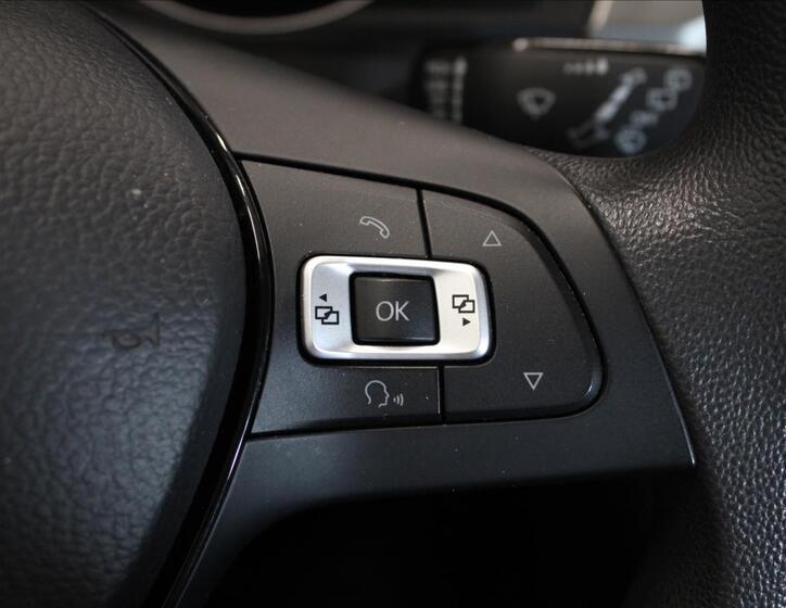 Volkswagen Passat 18