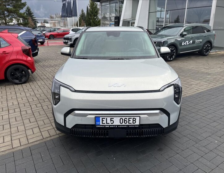 KIA EV3 SUV / Terénní 0,0 150 kw