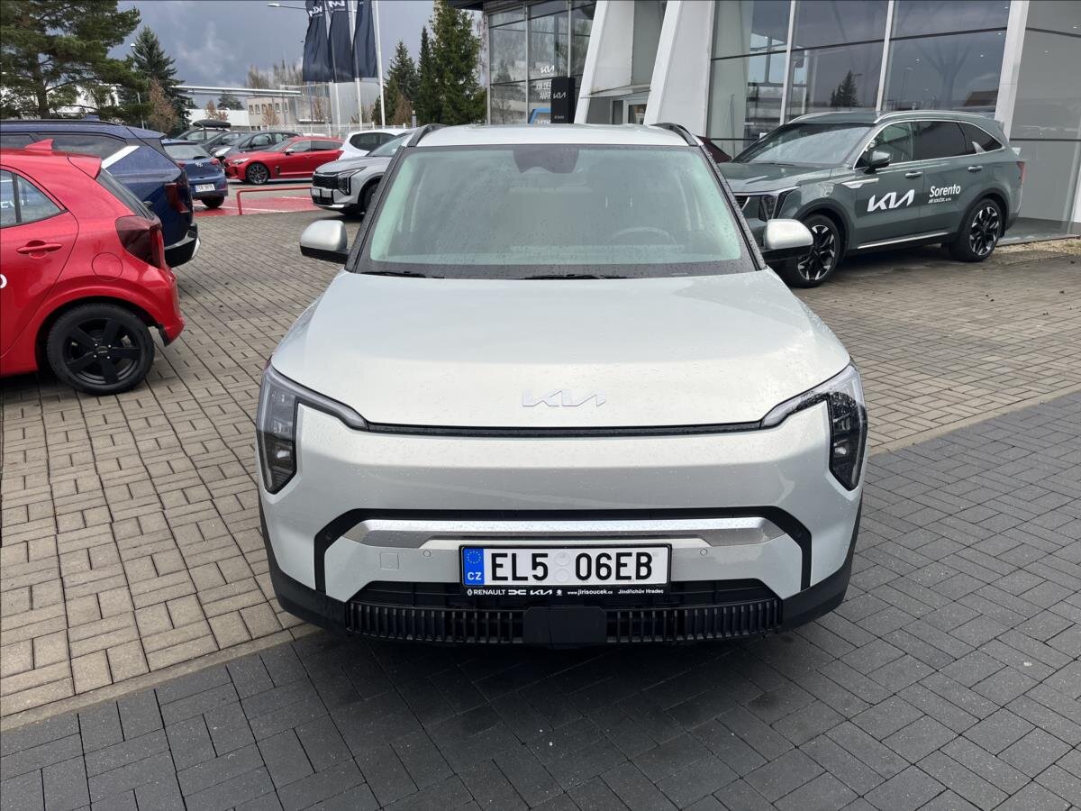 KIA EV3 SUV / Terénní 0,0 150 kw
